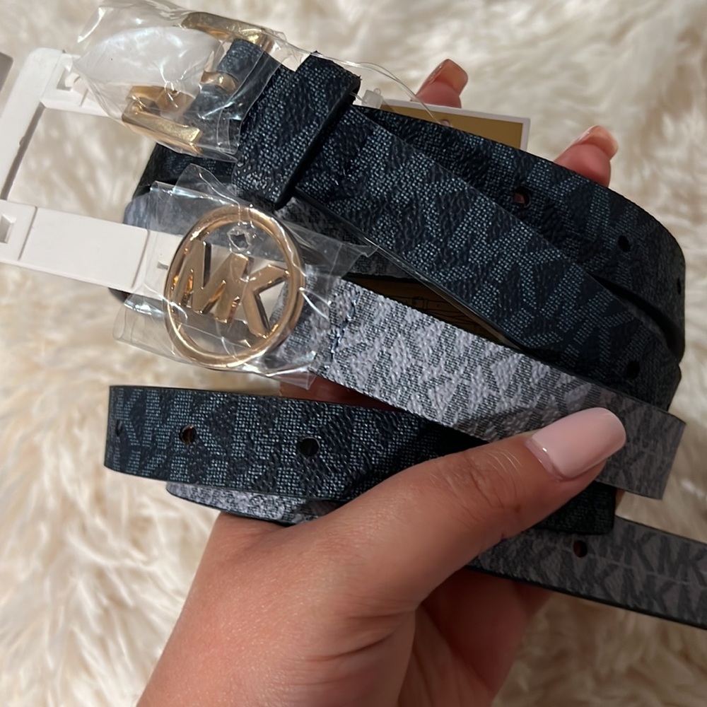 Michael Kors 2 for 1 belt set - Picture 2 of 2